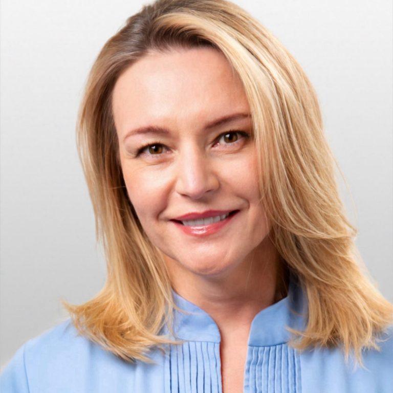 1 Joanna Janusz
