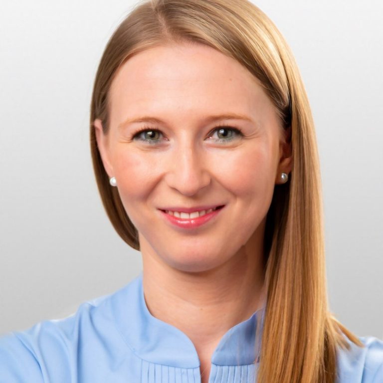 1 Justyna Zyznarska-Kaźmierczak